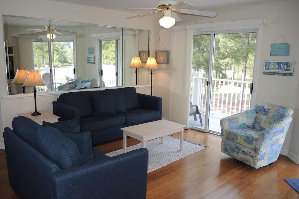 Photo of Livingroom in Calabash