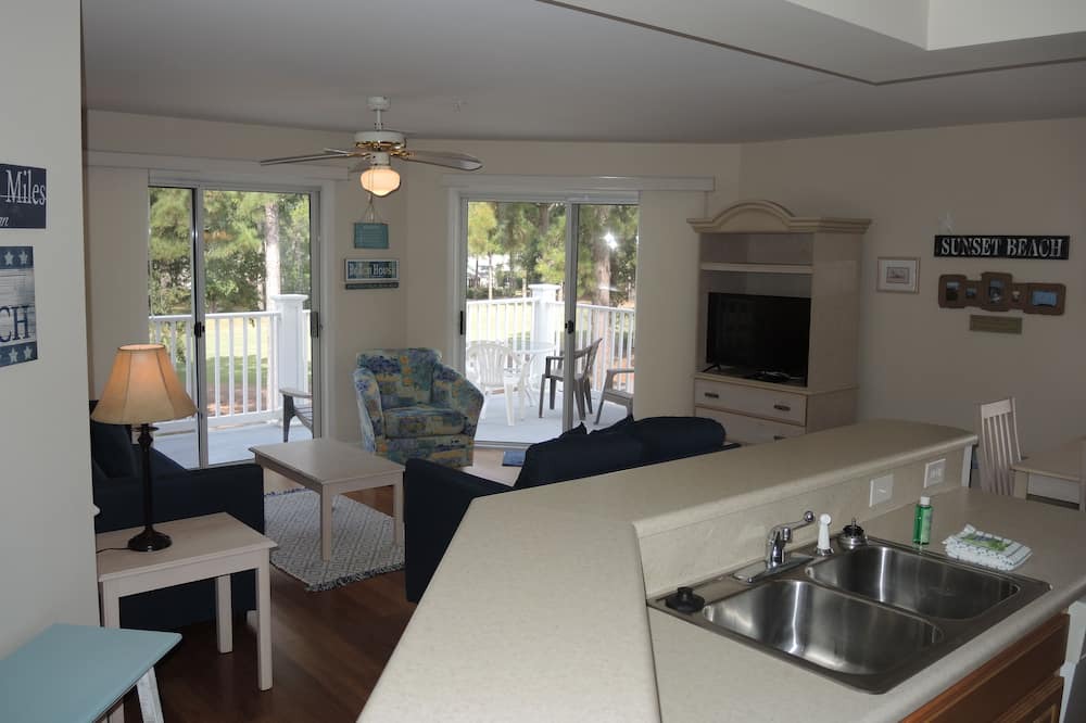 Photo of Livingroom in Calabash