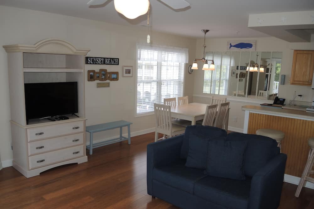 Photo of Livingroom in Calabash