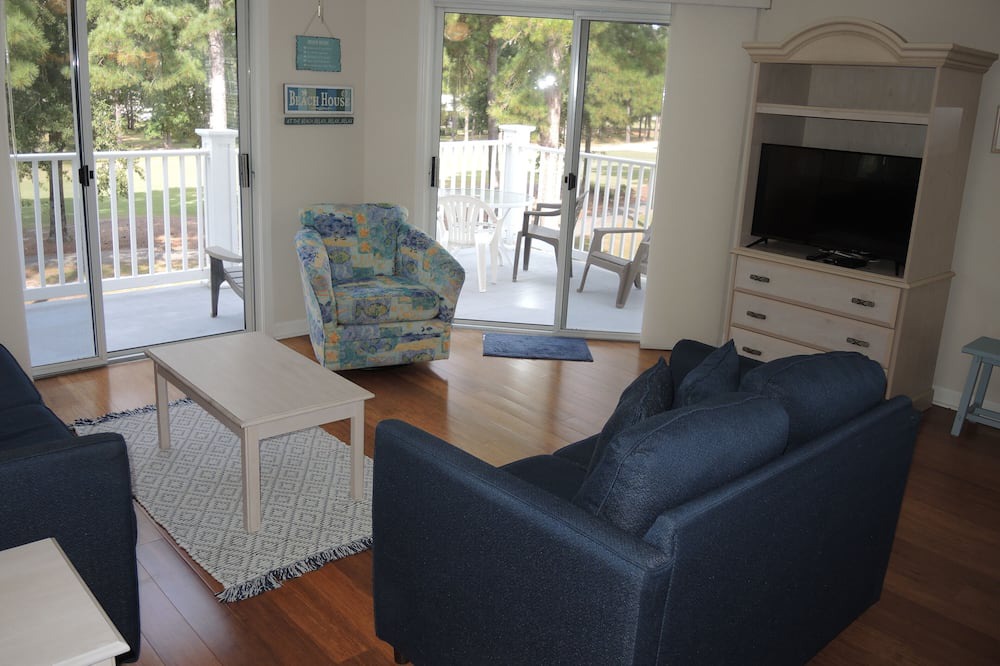 Photo of Livingroom in Calabash