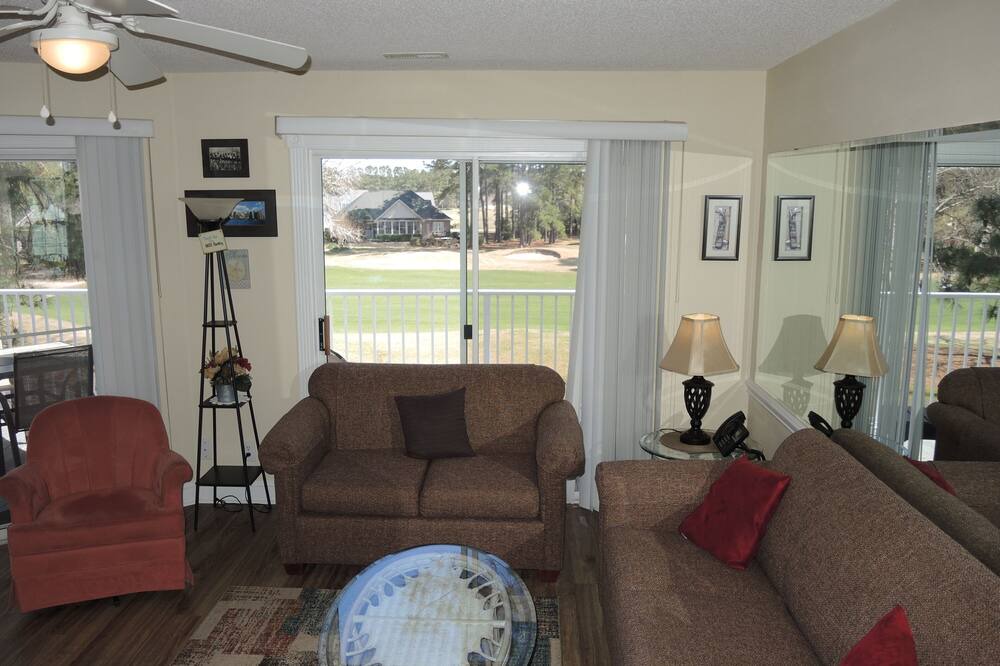 Photo of Livingroom in Calabash
