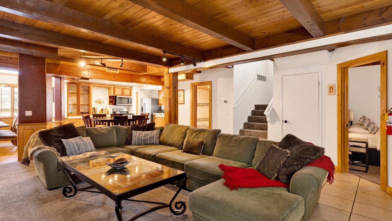 Photo of Livingroom in Big Bear Lake