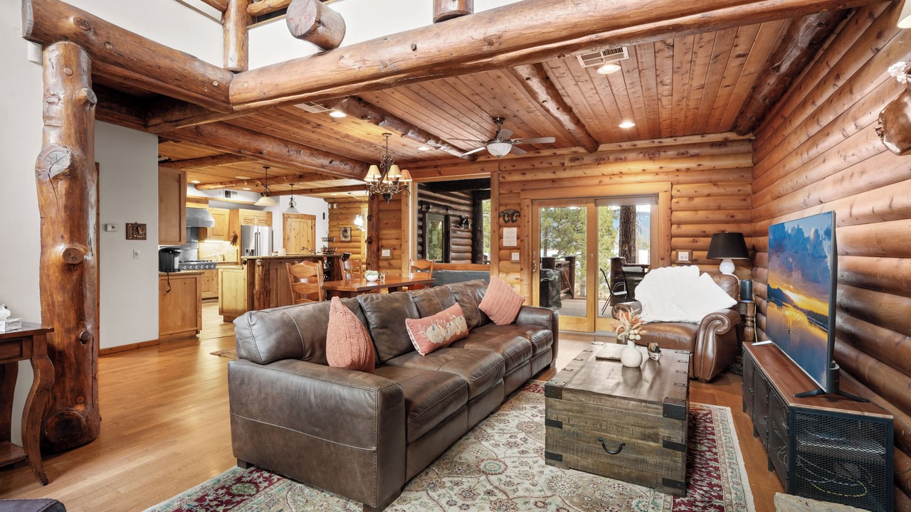 Photo of Livingroom in Big Bear Lake