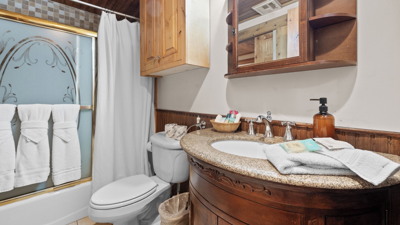 Photo of Bathroom in Big Bear Lake