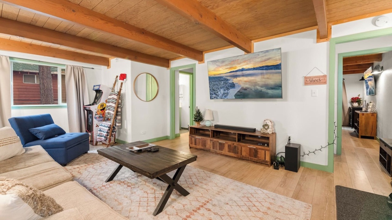 Photo of Livingroom in Big Bear Lake
