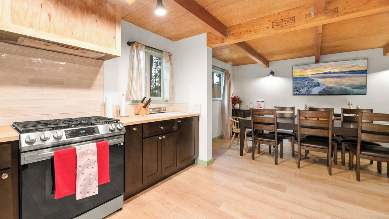 Photo of Livingroom in Big Bear Lake