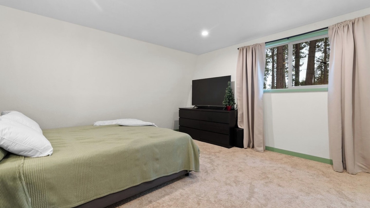 Photo of Livingroom in Big Bear Lake
