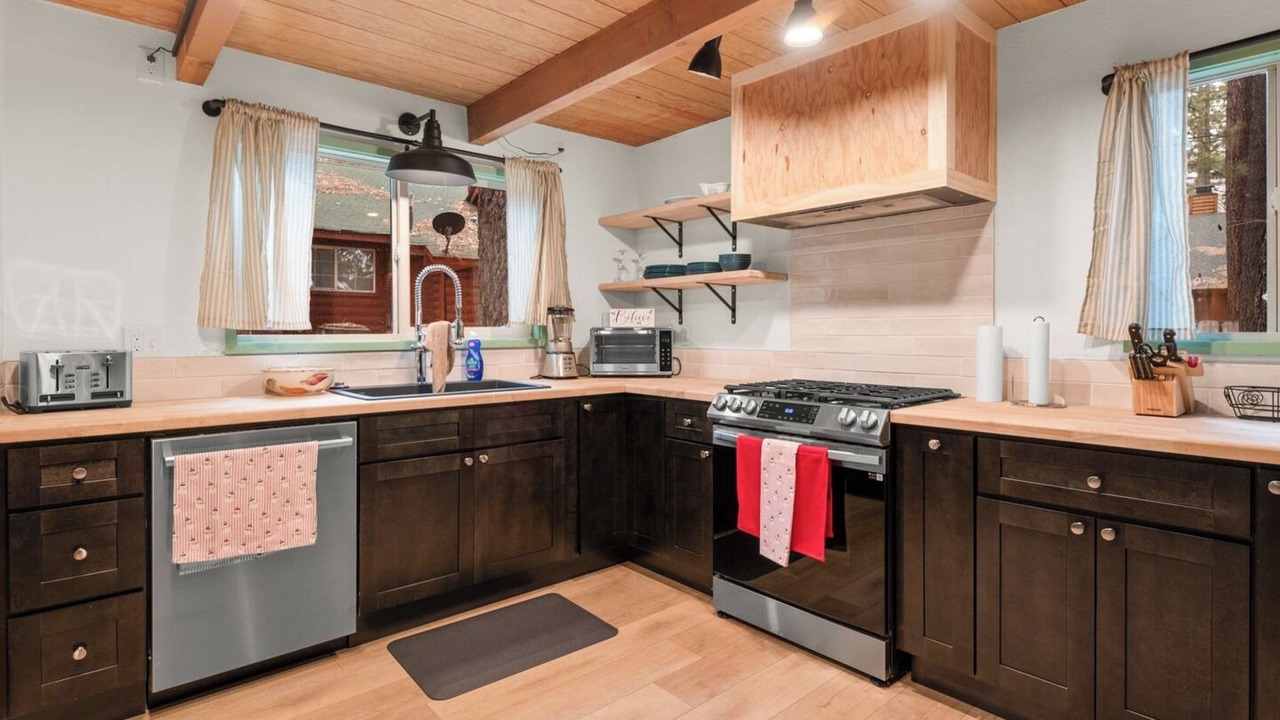 Photo of Livingroom in Big Bear Lake