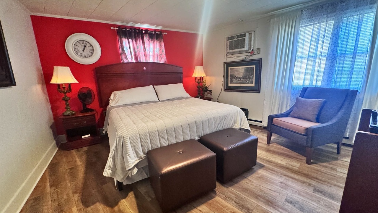Photo of Bedroom in Chesterfield