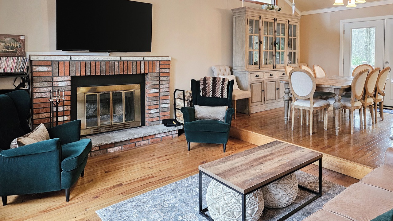 Photo of Livingroom in Long Pond