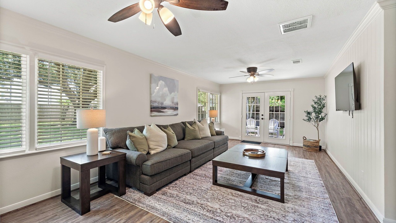 Photo of Livingroom in Shoreacres