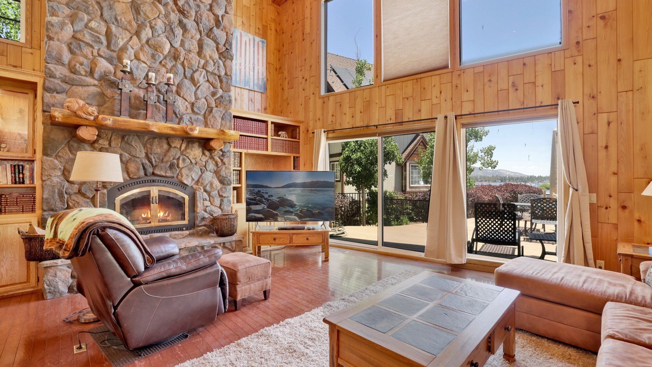 Photo of Livingroom in Big Bear Lake