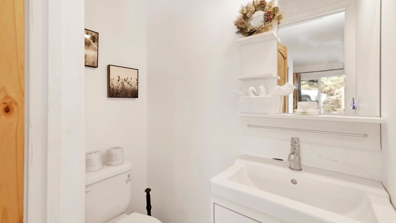 Photo of Bathroom in Big Bear Lake