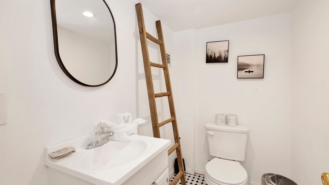 Photo of Bathroom in Big Bear Lake