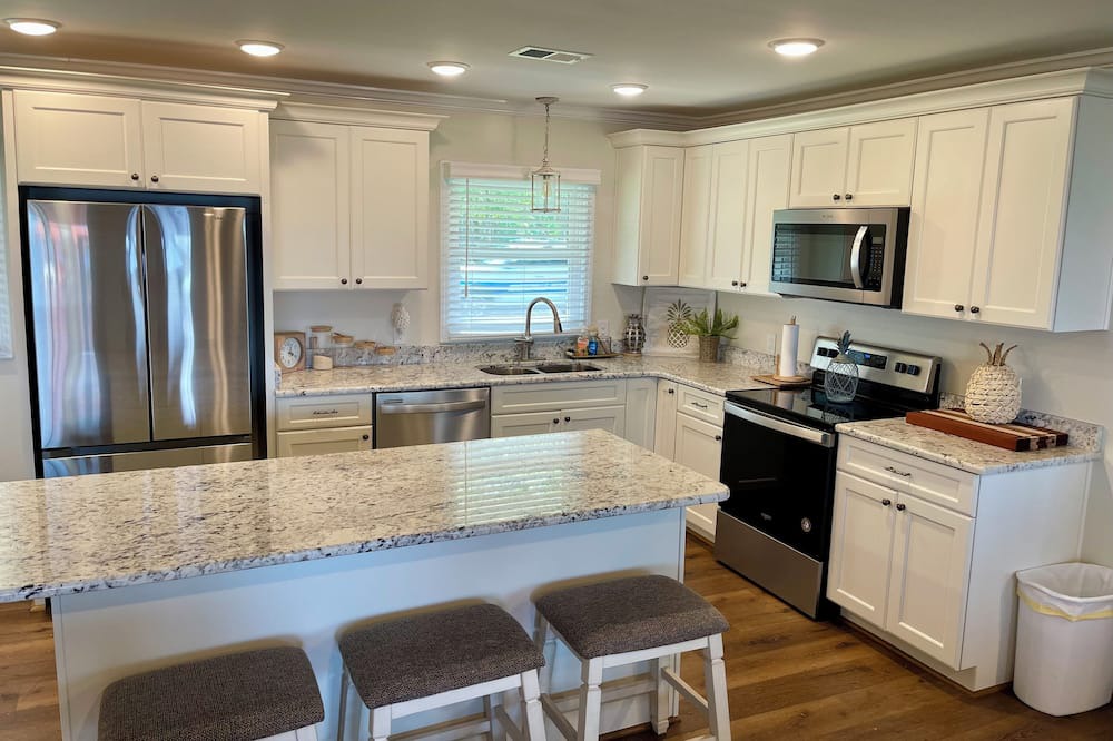 Photo of Kitchen in Lake Waccamaw
