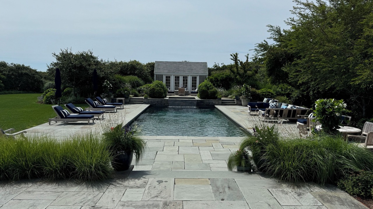 Photo of Outdoor in Tom Nevers