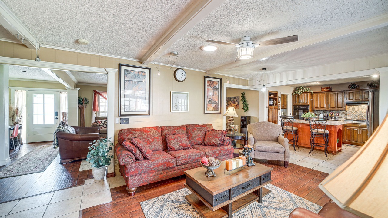 Photo of Livingroom in Tulsa