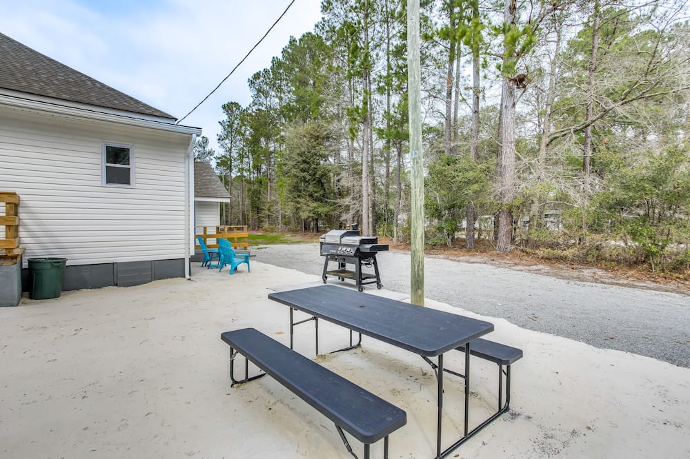 Photo of Outdoor in Loris
