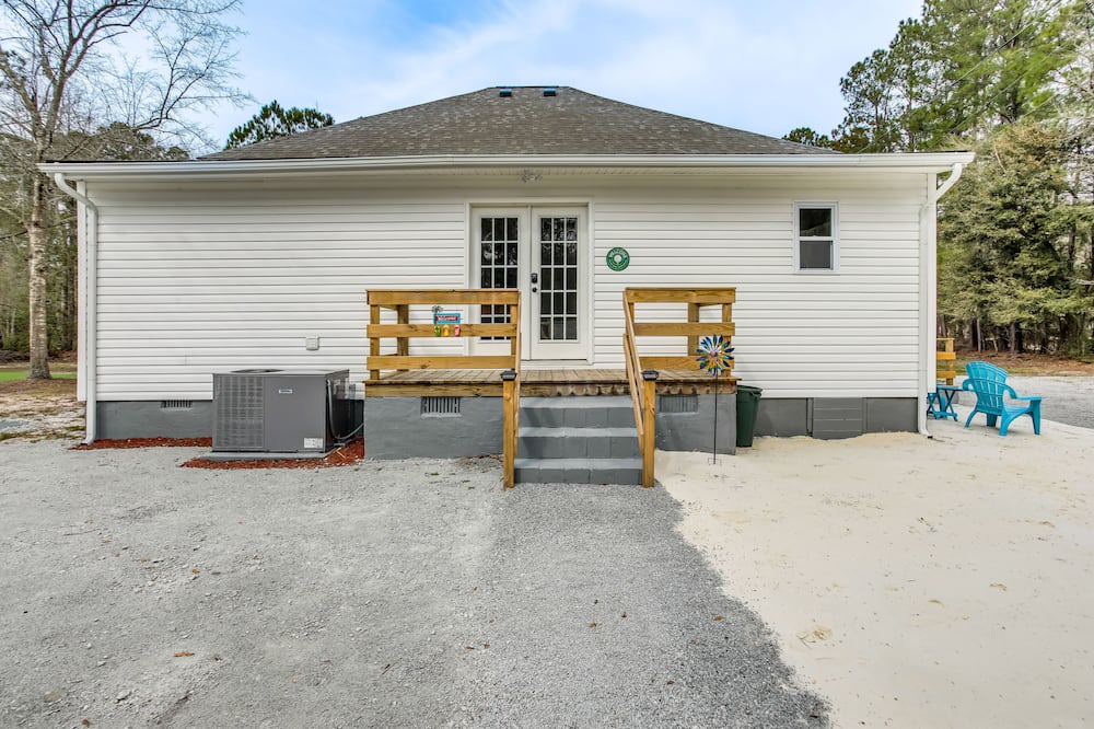 Photo of Outdoor in Loris