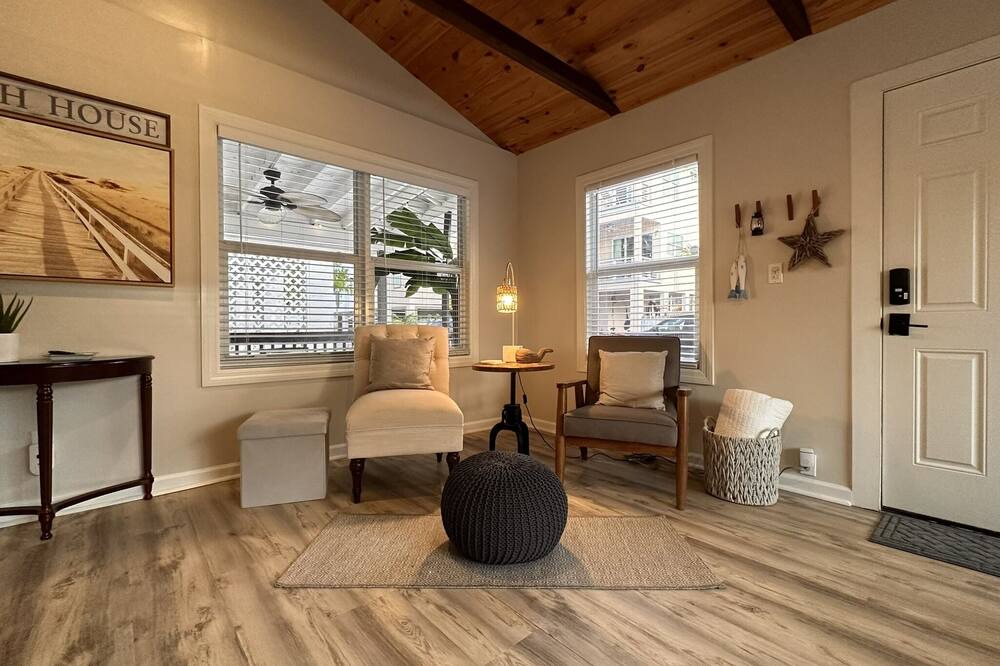 Photo of Livingroom in Sunset Beach