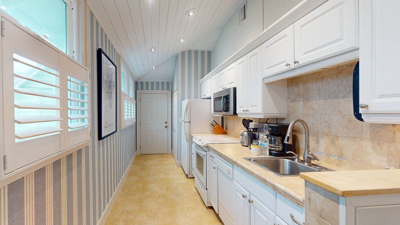 Photo of Kitchen in Treasure Island