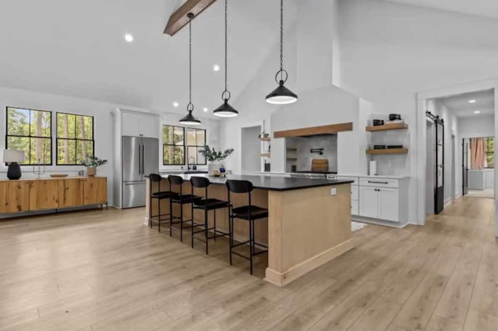 Photo of Kitchen in Lemon Springs