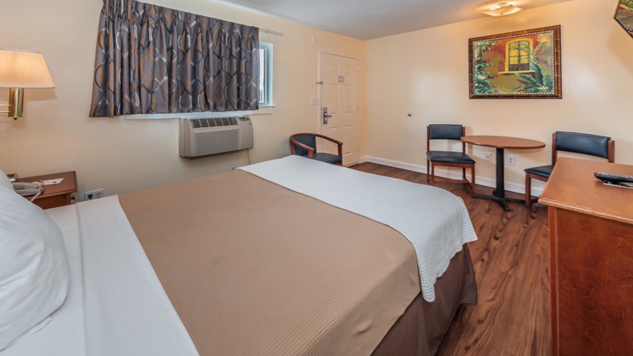 Photo of Bedroom in Largo