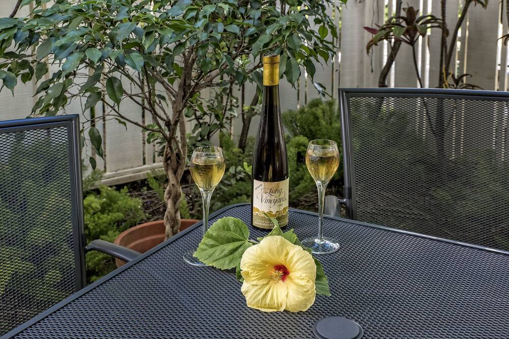 Photo of Patio Balcony in Wailuku