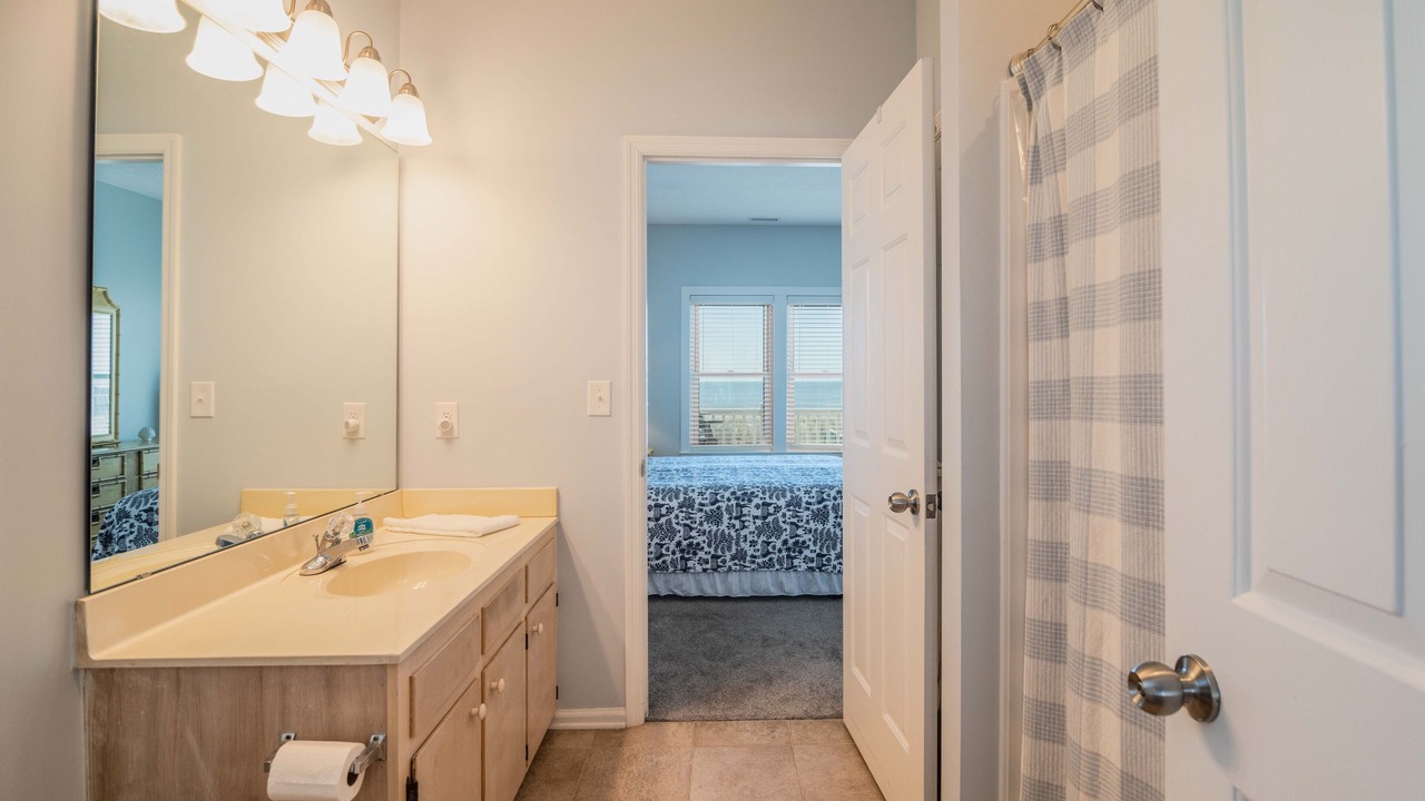 Photo of Bathroom in Holden Beach