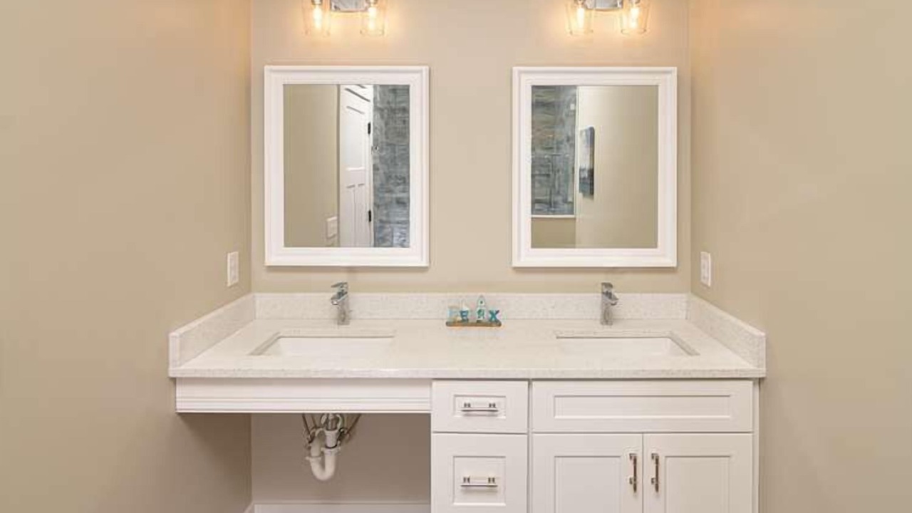 Photo of Bathroom in Holden Beach