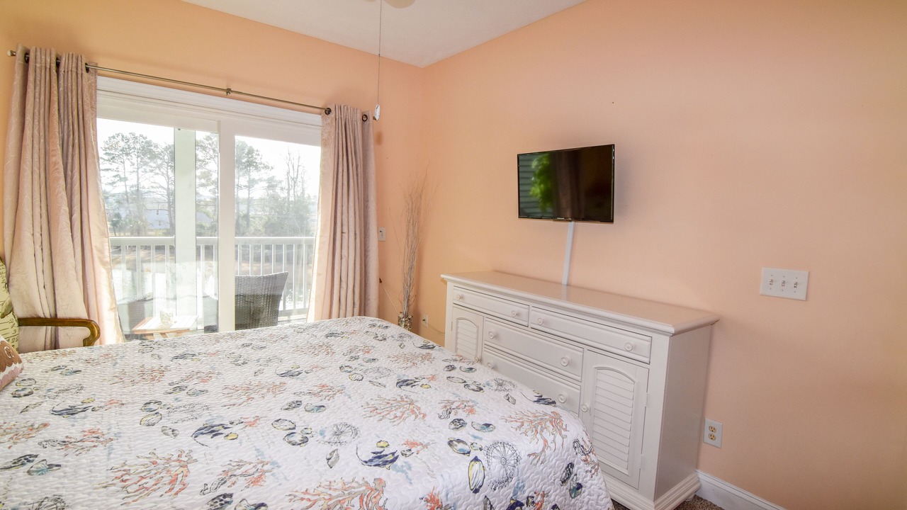 Photo of Bedroom in Carolina Yacht Landing
