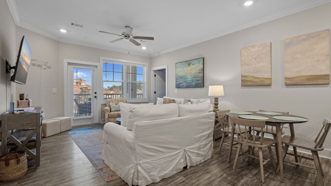 Photo of Livingroom in Calabash