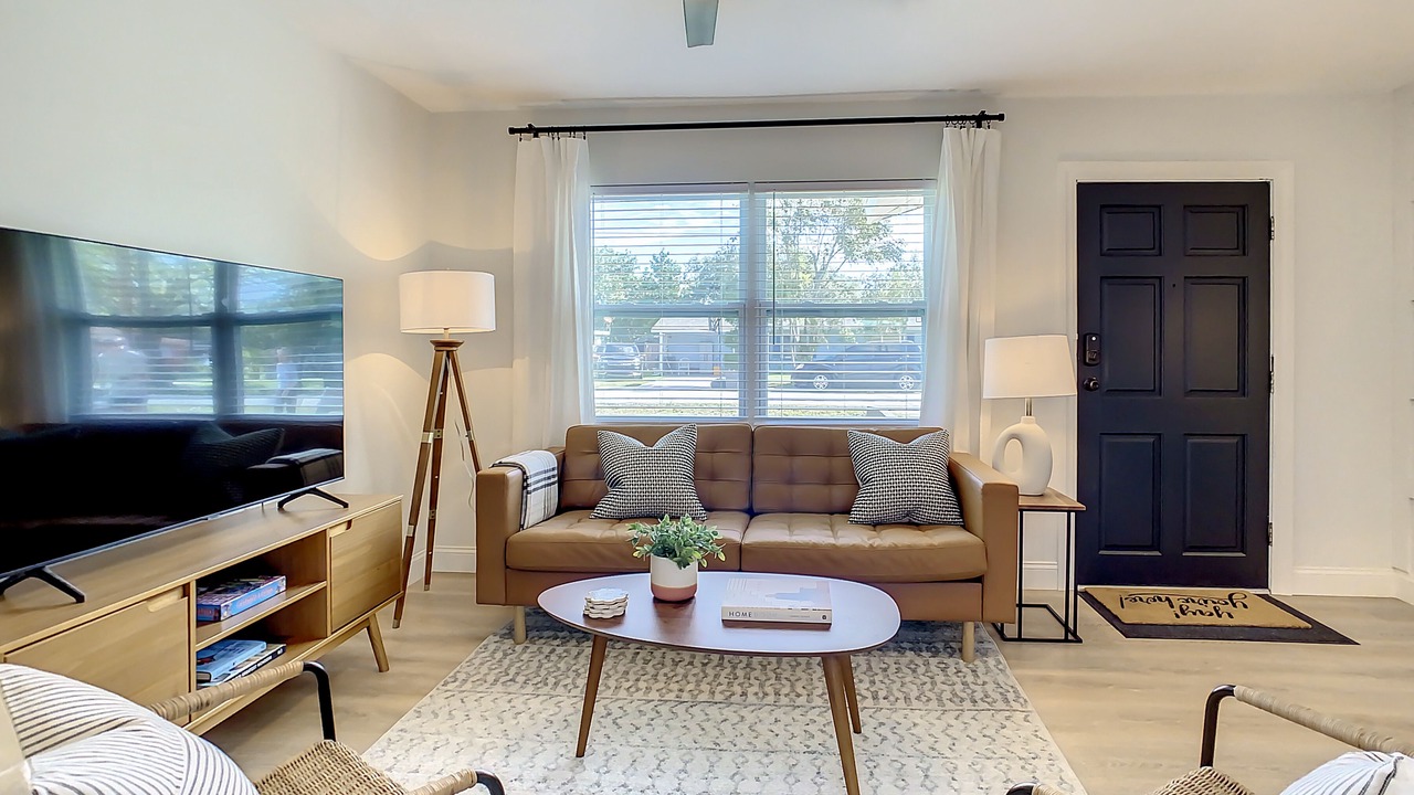 Photo of Livingroom in Sarasota Springs