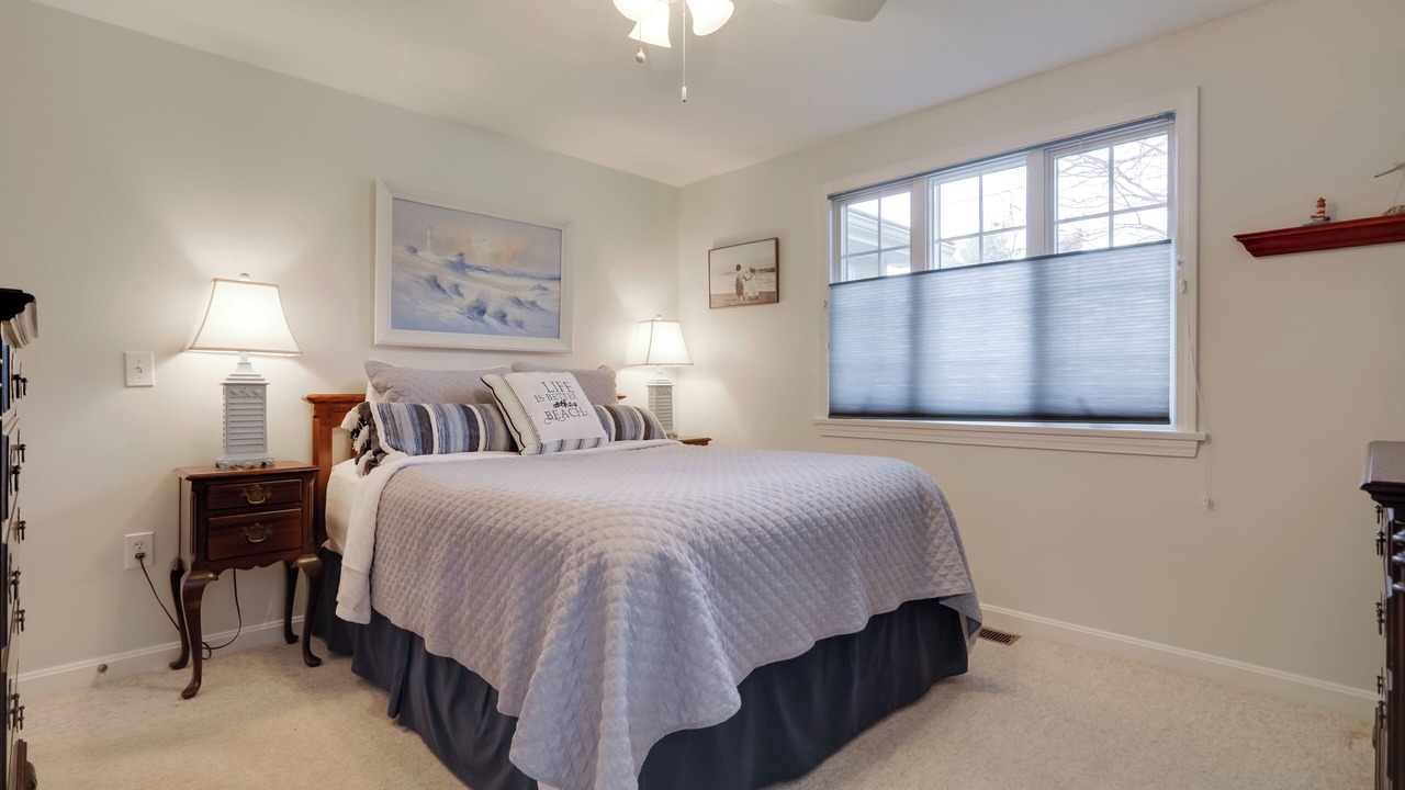 Photo of Bedroom in Misquamicut