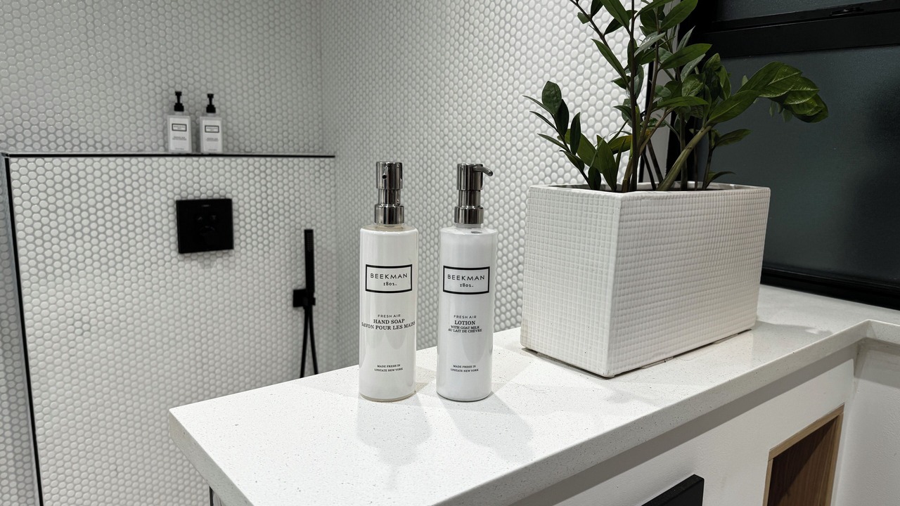 Photo of Bathroom in South Gate Ridge