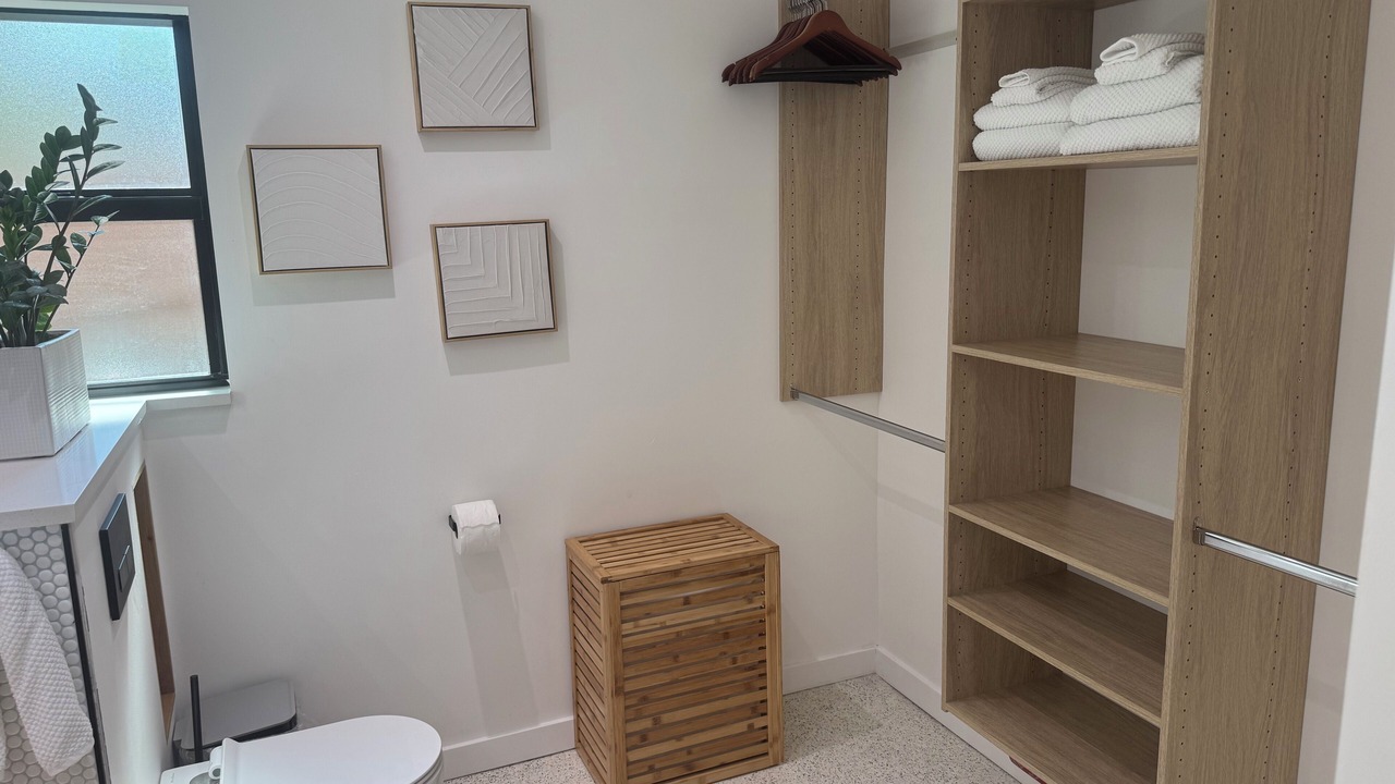 Photo of Bathroom in South Gate Ridge