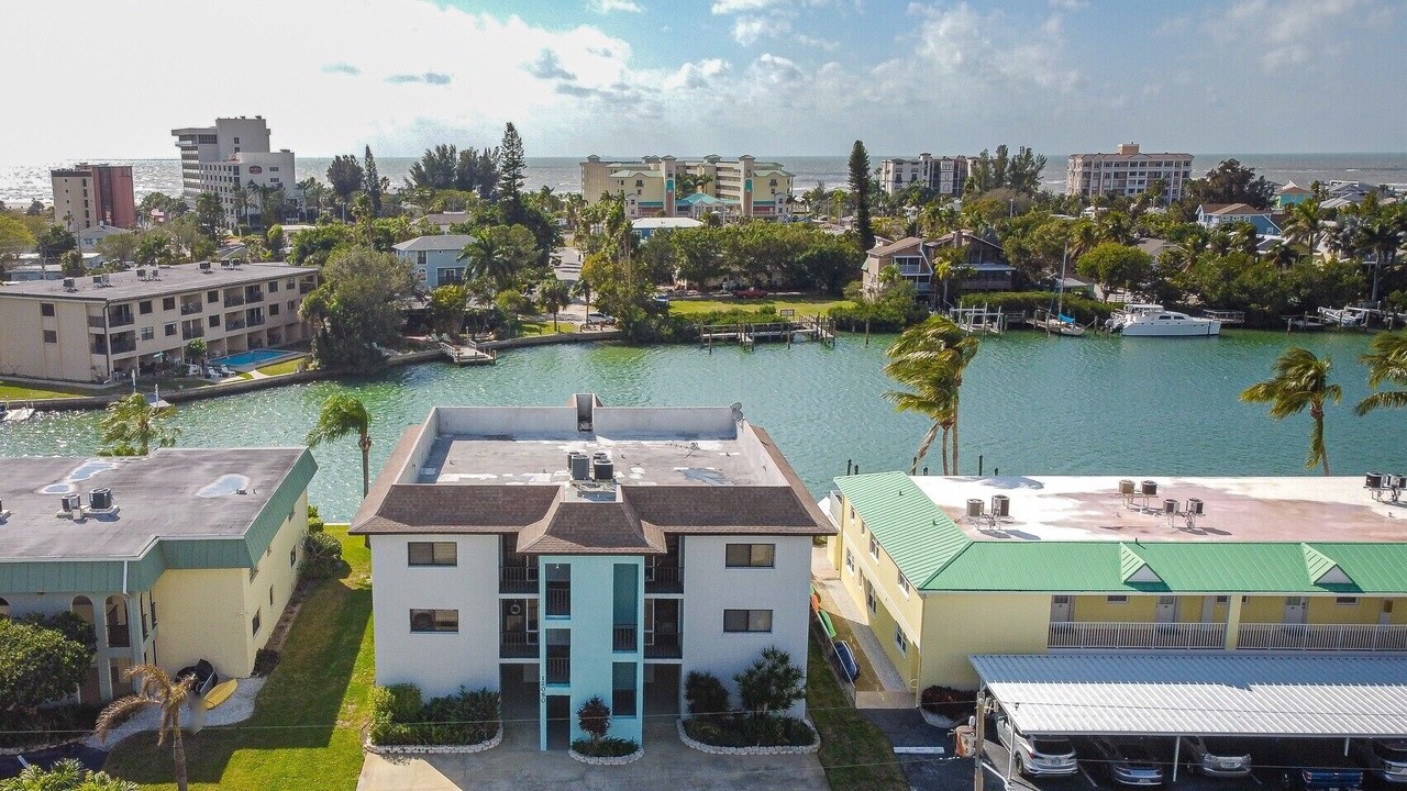 Photo of Others in Capri Isle