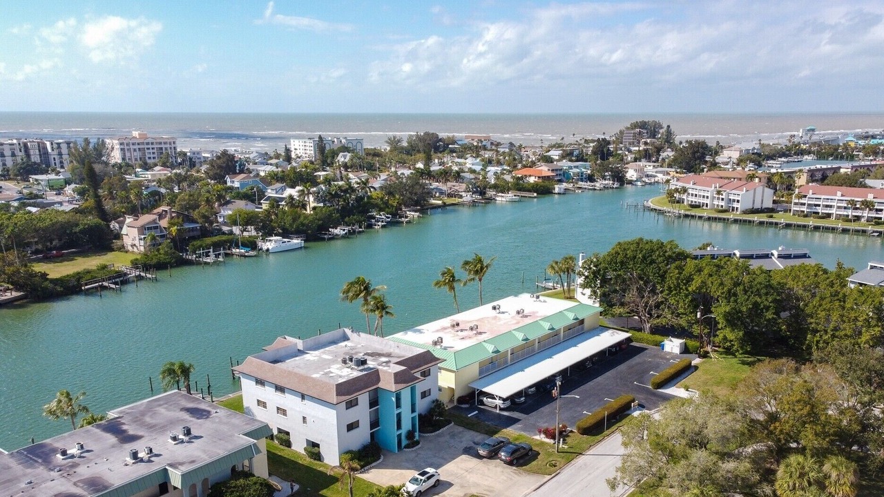 Photo of Others in Capri Isle