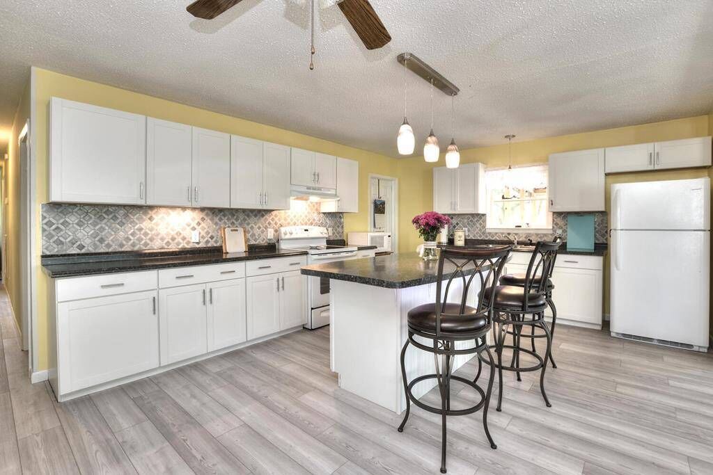 Photo of Kitchen in Tranquil Harbour