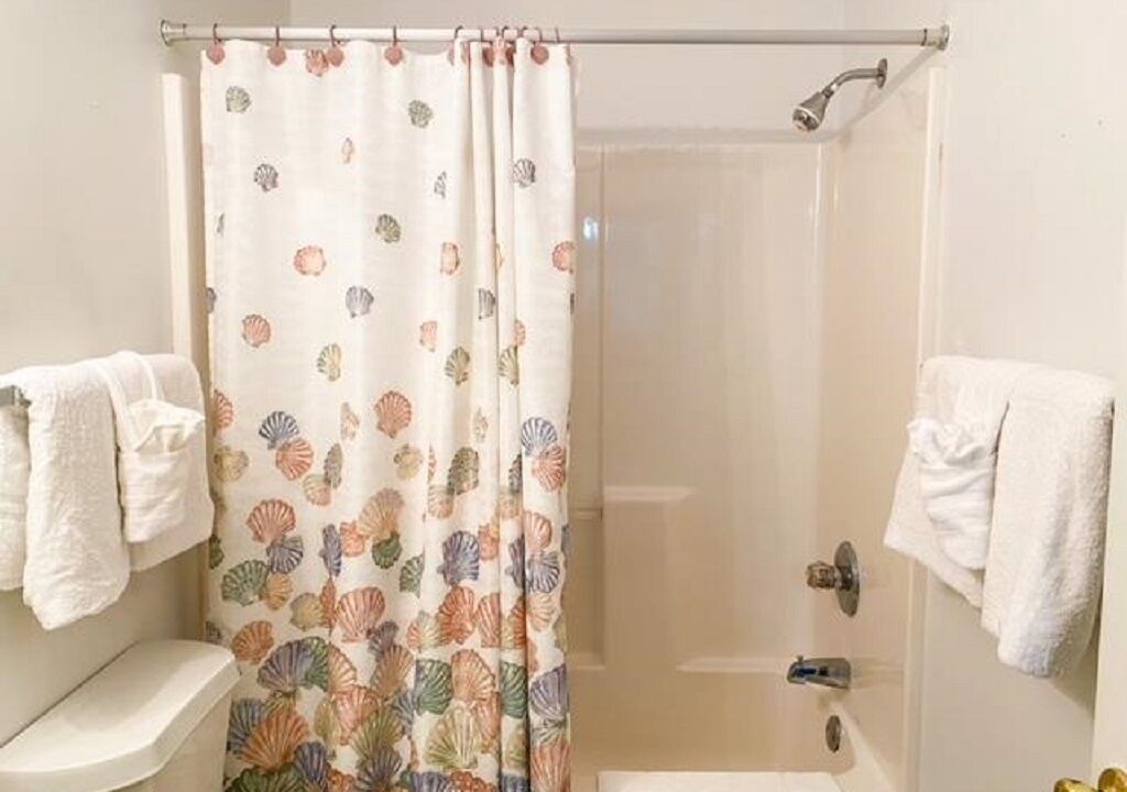 Photo of Bathroom in Colonial Charters