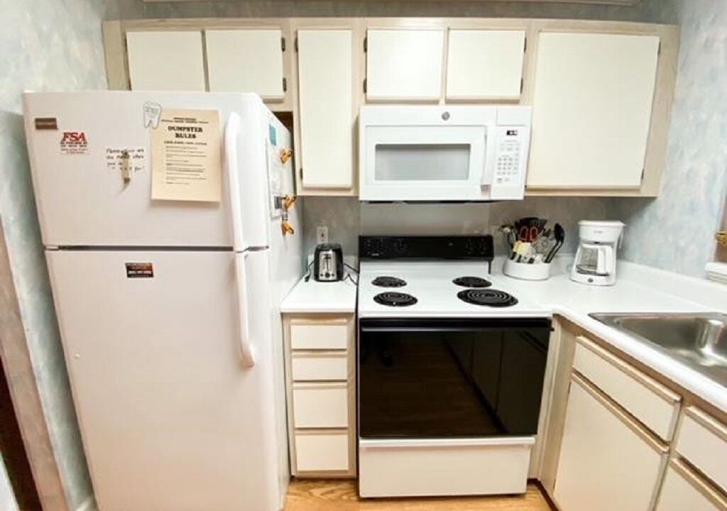 Photo of Kitchen in Colonial Charters