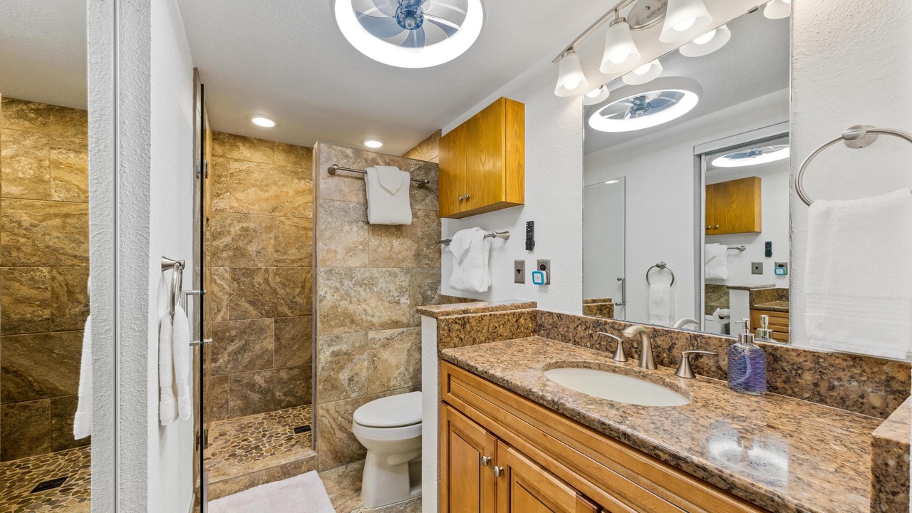 Photo of Bathroom in Waikoloa Village