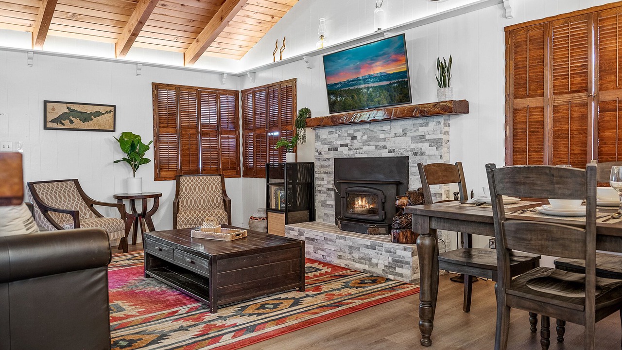 Photo of Livingroom in Big Bear Lake