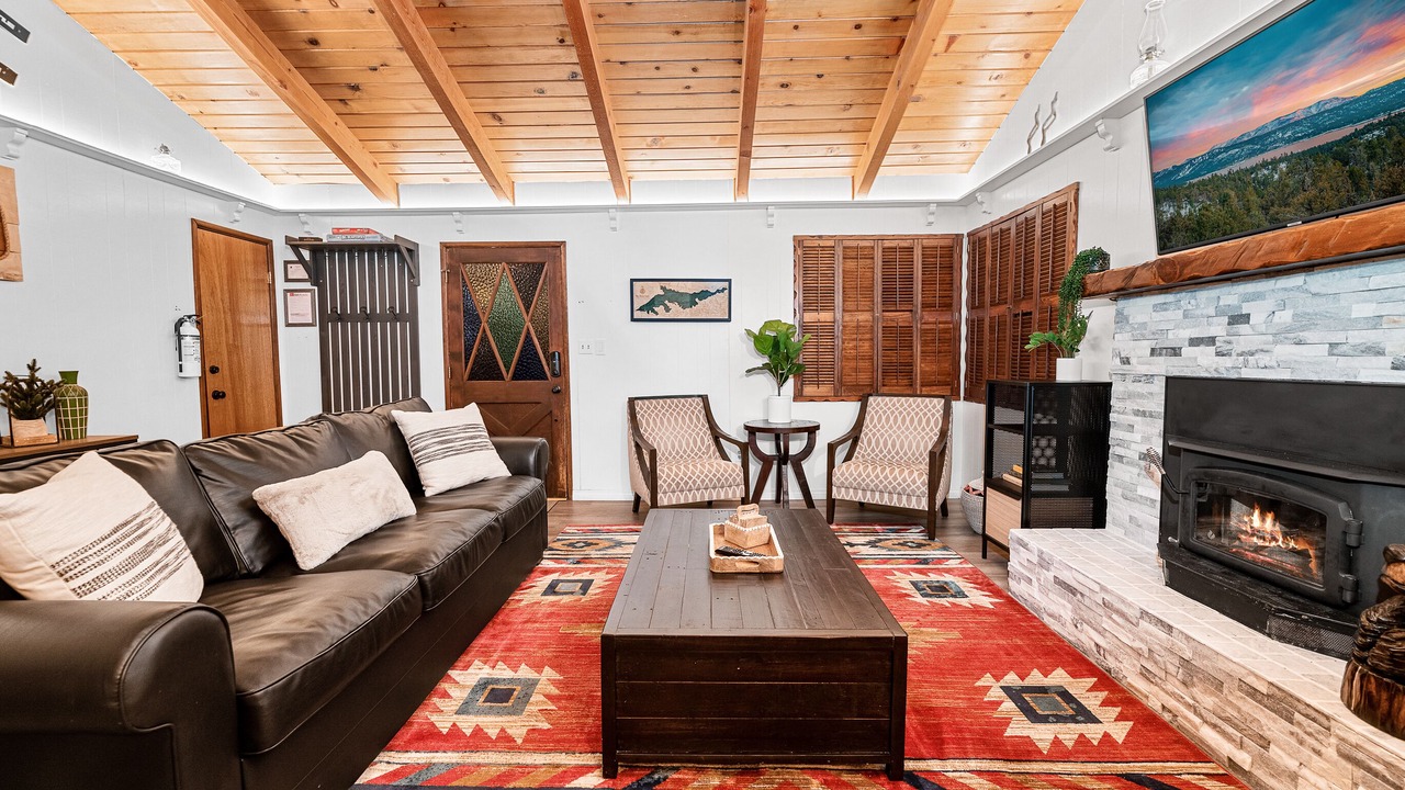 Photo of Livingroom in Big Bear Lake