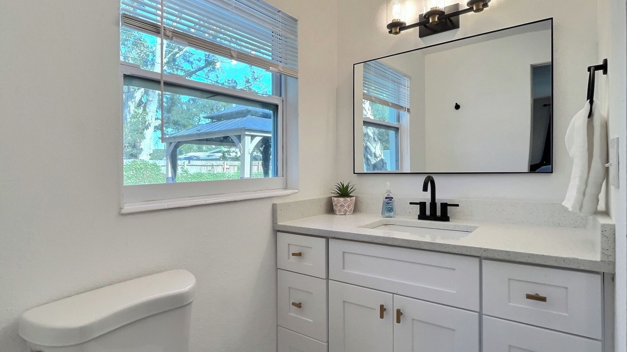 Photo of Bathroom in South Gate Ridge