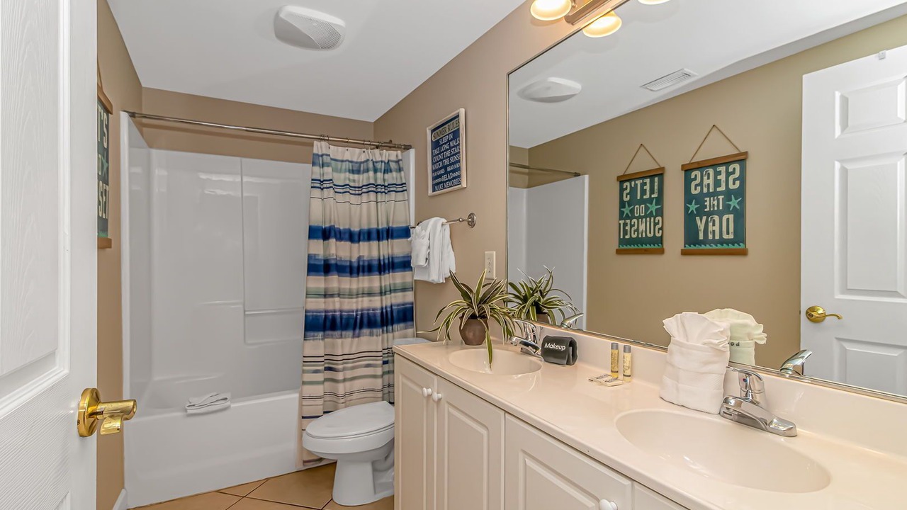Photo of Bathroom in Cherry Grove Beach
