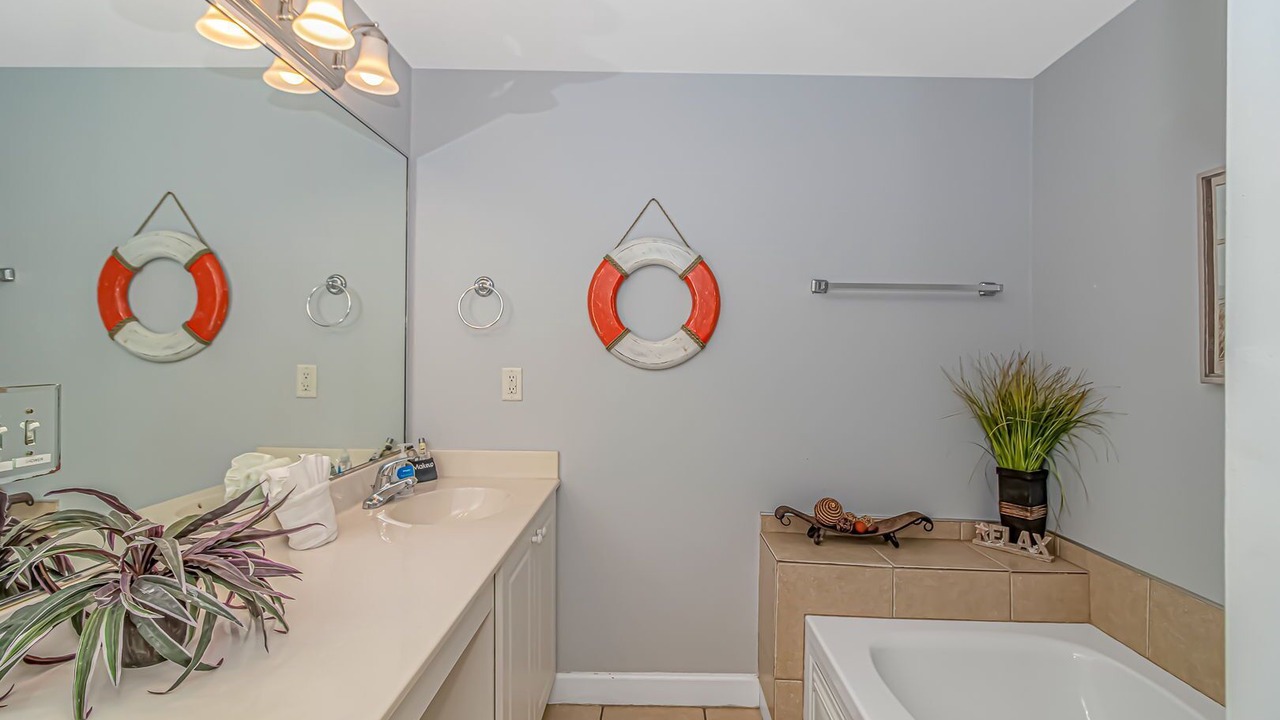 Photo of Bathroom in Cherry Grove Beach