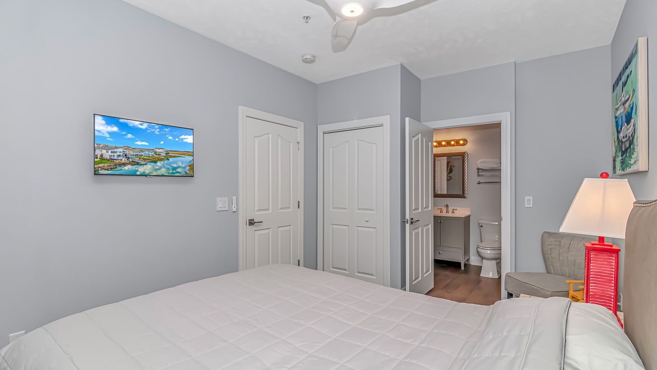 Photo of Bedroom in Carolina Yacht Landing
