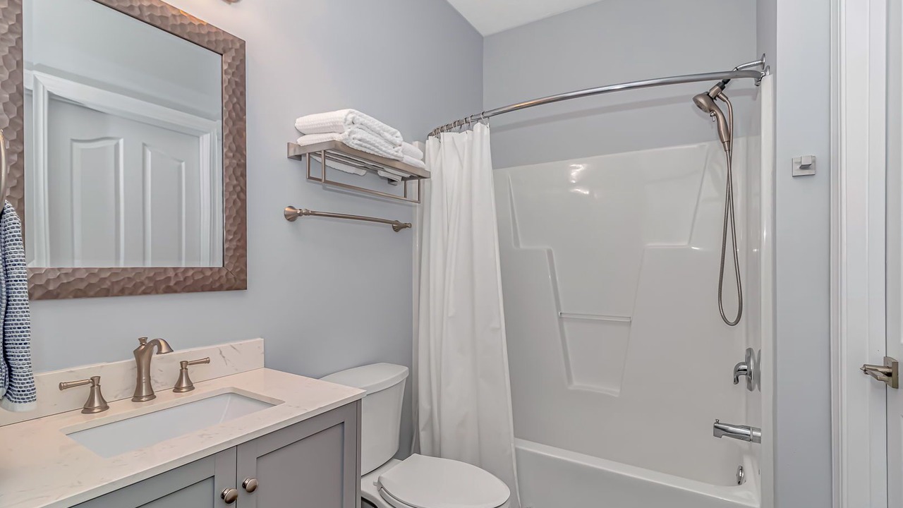 Photo of Bathroom in Carolina Yacht Landing