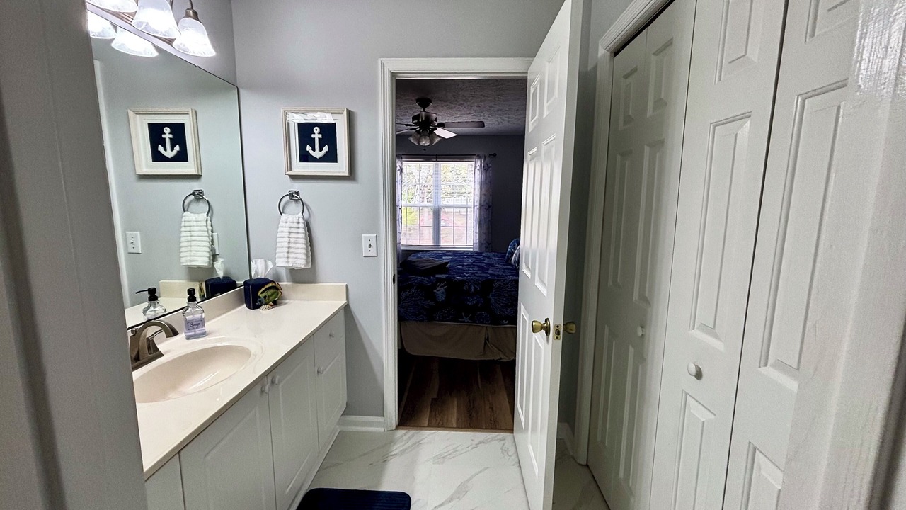 Photo of Bathroom in Tranquil Harbour